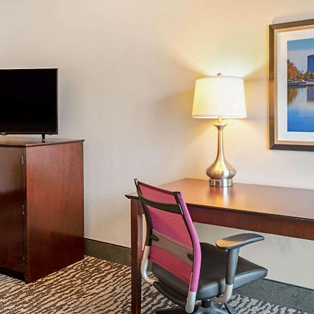 La Quinta By Wyndham Houston - Magnolia Hotel Eksteriør billede